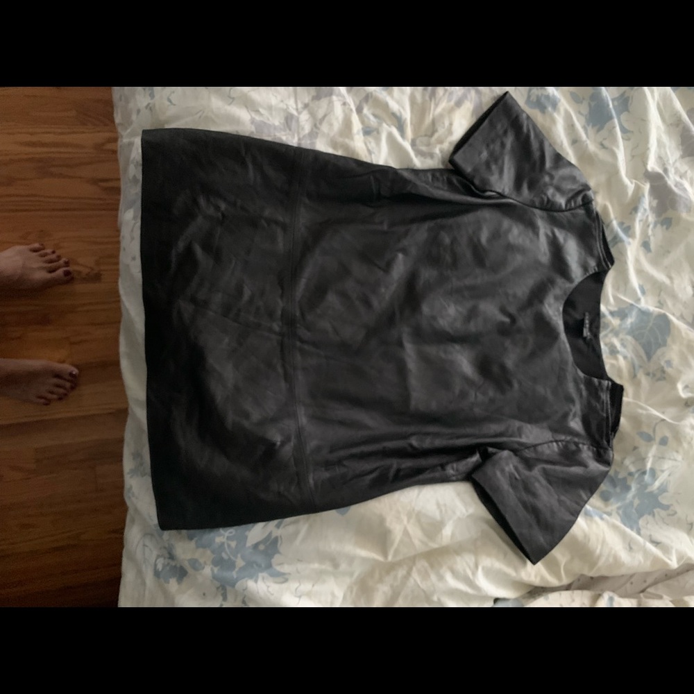 Theory short sleeve leather shell